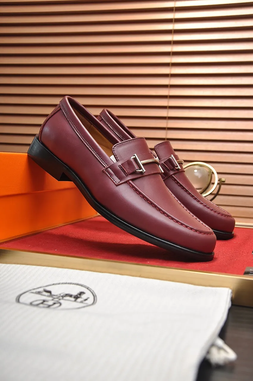 Men's shoes💰460💶[HERMES] (sheepskin lining)🍀Italian top luxury🍀He does not pursue novel styles and gorgeous colors, but attracts the favor of successful men with his flawless, elegant and classic style. Formal leather shoes This very comfortable, simple and stable style allows you to easily match any style! The pattern is absolutely 1:1 refined from the original case, and we strive for excellence in materials, imported cowhide + sheepskin lining💪💪💪extraordinary texture👍! .Black Brown Size: 38-45 (45 customized)